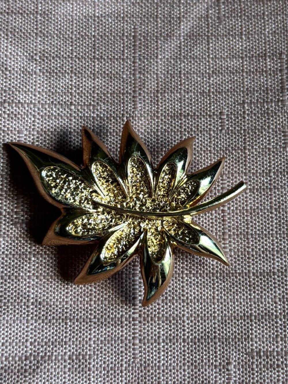 Monet Vintage 1960s Textured Gold Leaf Brooch Costume Jewelry